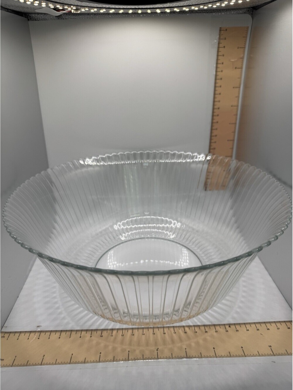 Vintage Arcoroc France Scalloped Rim Side Ribbed Clear 12” x 4” Serving Bowl
